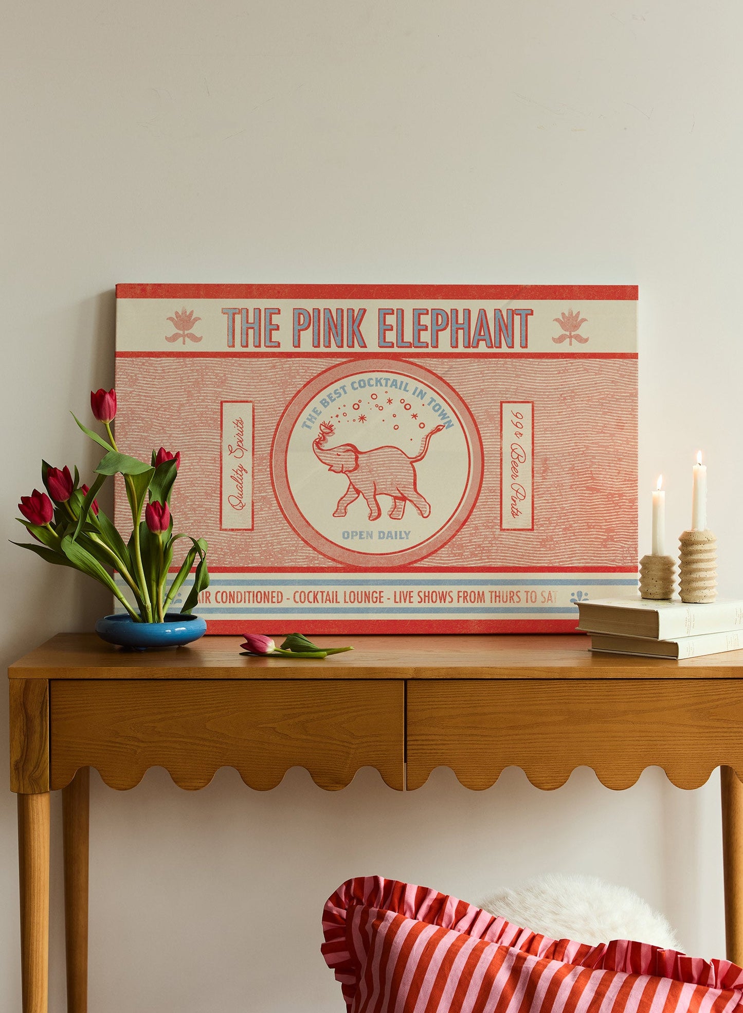 L’Éléphant Rose, Œuvre sur toile