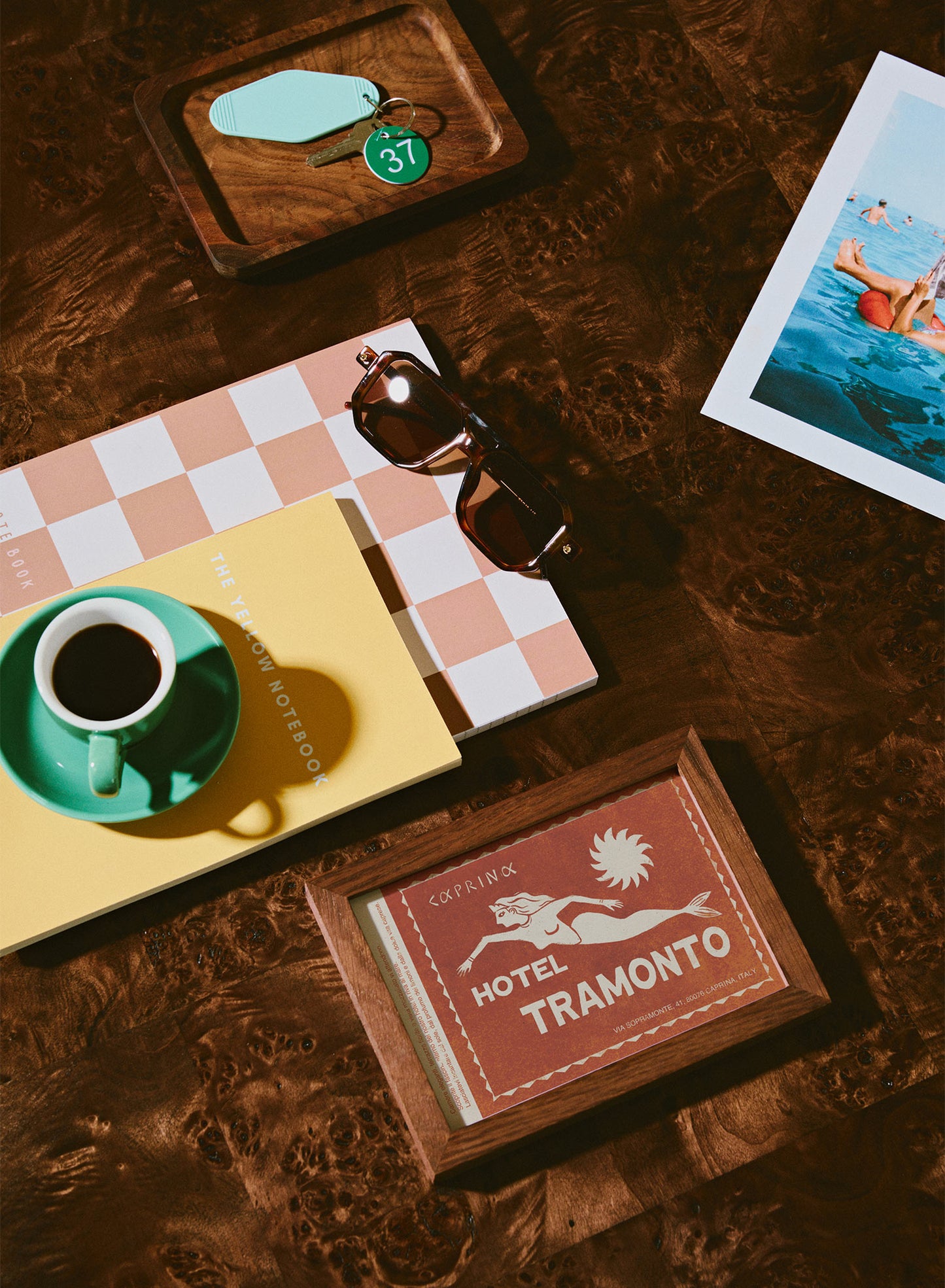 Hôtel Tramonto, Affiche