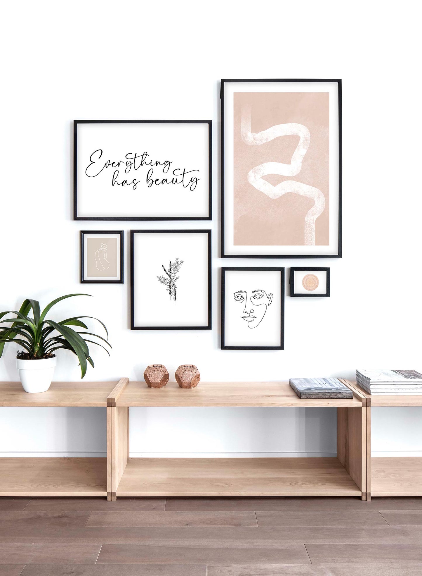 Modern abstract poster by Opposite Wall with twisted line on beige background by Toffie Affichiste - Lifestyle Gallery - Living Room
